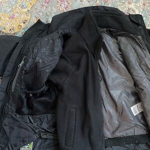 Columbia boys winter jacket no hoodie